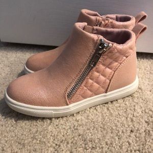 Falls Creek kids zipper shoe